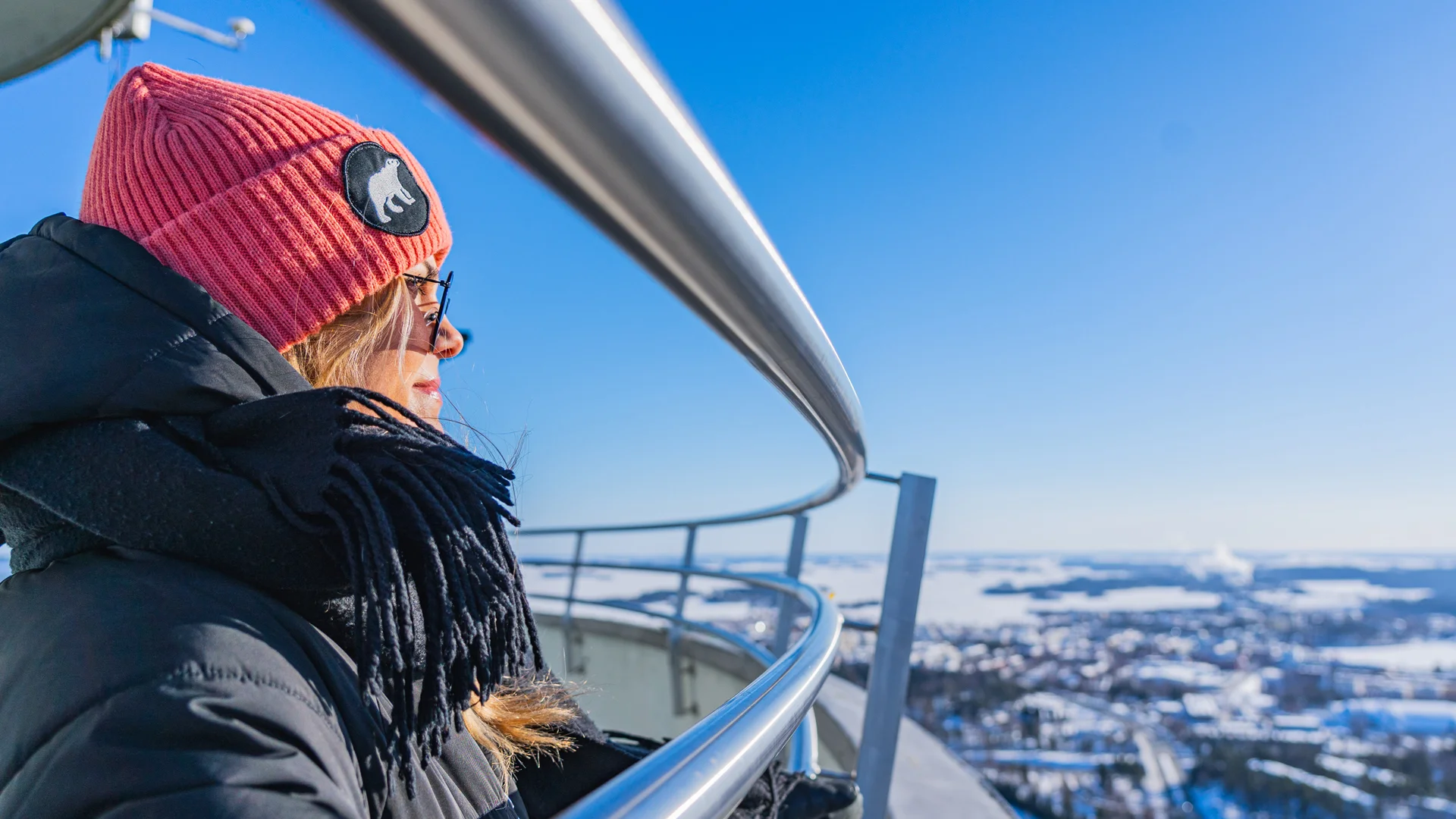 Puijon tornin näköalatasanne talvella