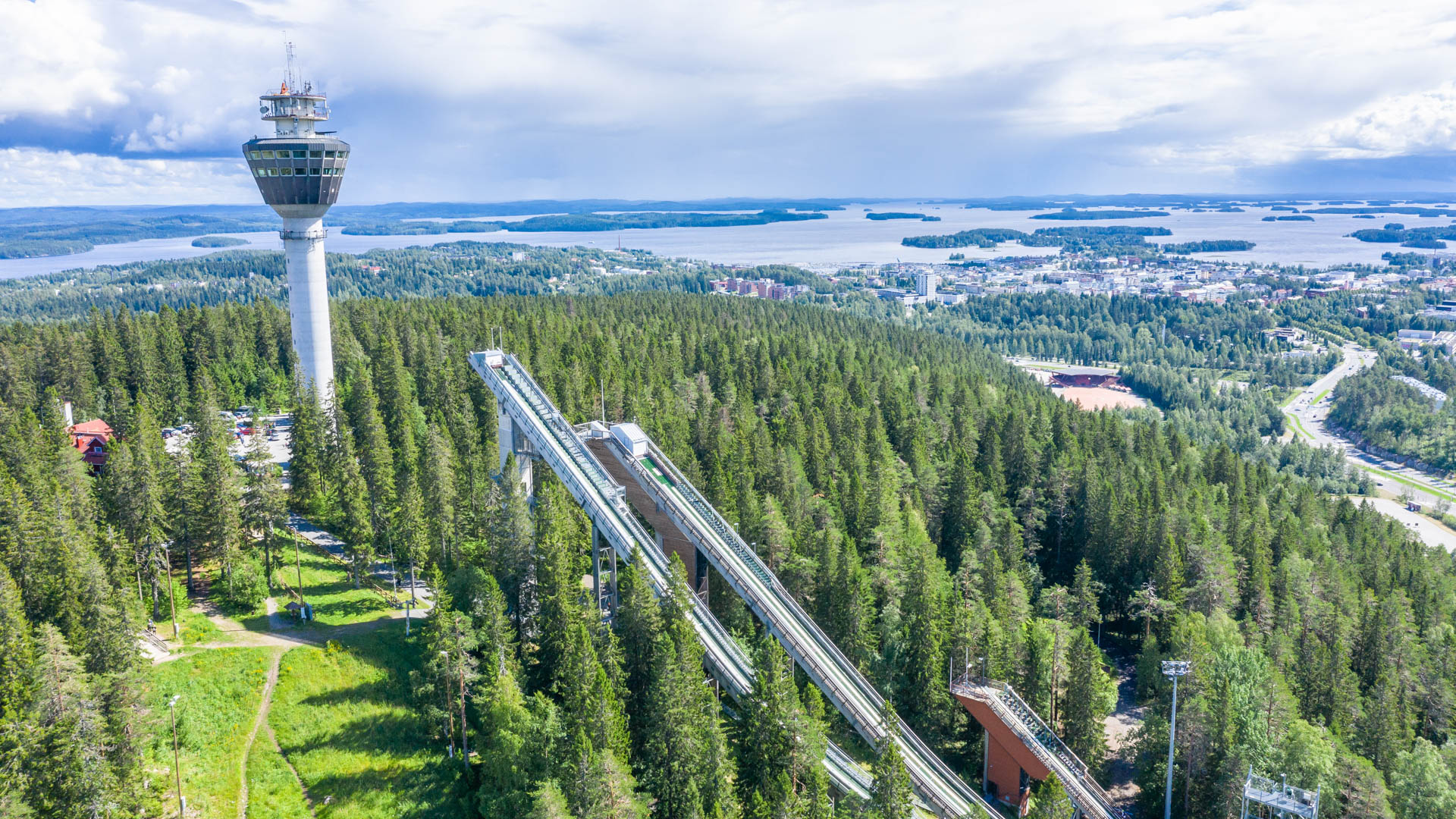 Puijon torni, mäkihyppy kesä