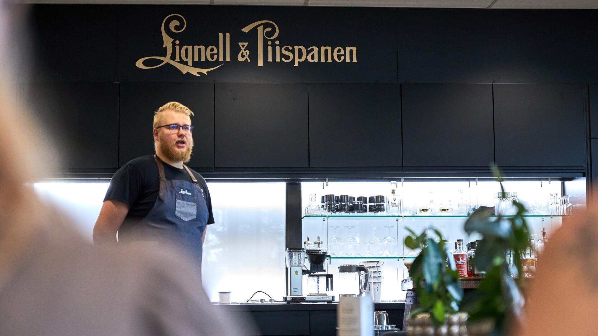 Lignell & Piispanen tislaamokierros ja tasting